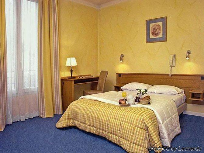 Hotel ibis Styles Paris La Défense Courbevoie Habitación foto